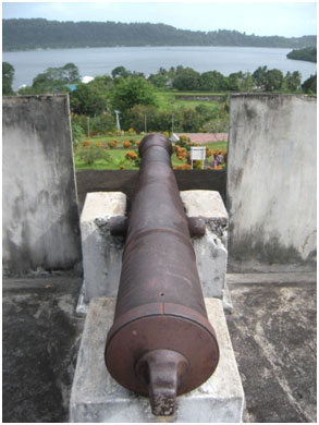 forts coloniaux dans les Moluques