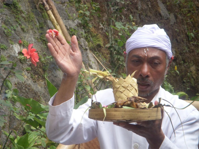 Prier à Bali