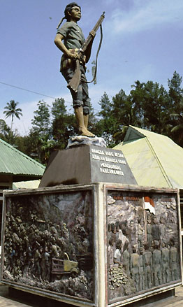 tongkonan maison toraja sulawesi