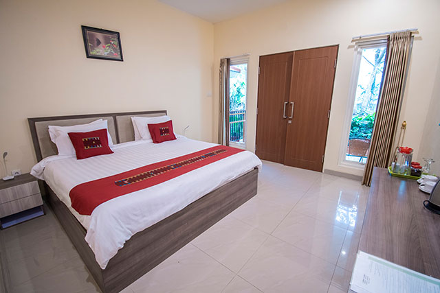 hôtel Flores CMRU