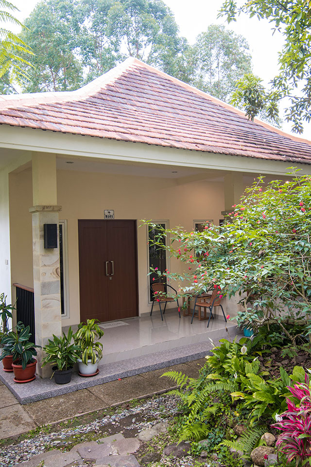 hôtel Flores CMRU