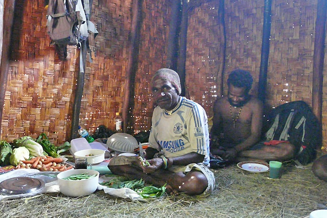 Chez l'habitant en Papouasie CHBA
