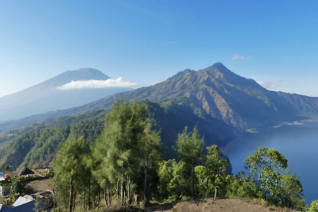 Trek Muntigunung Batur