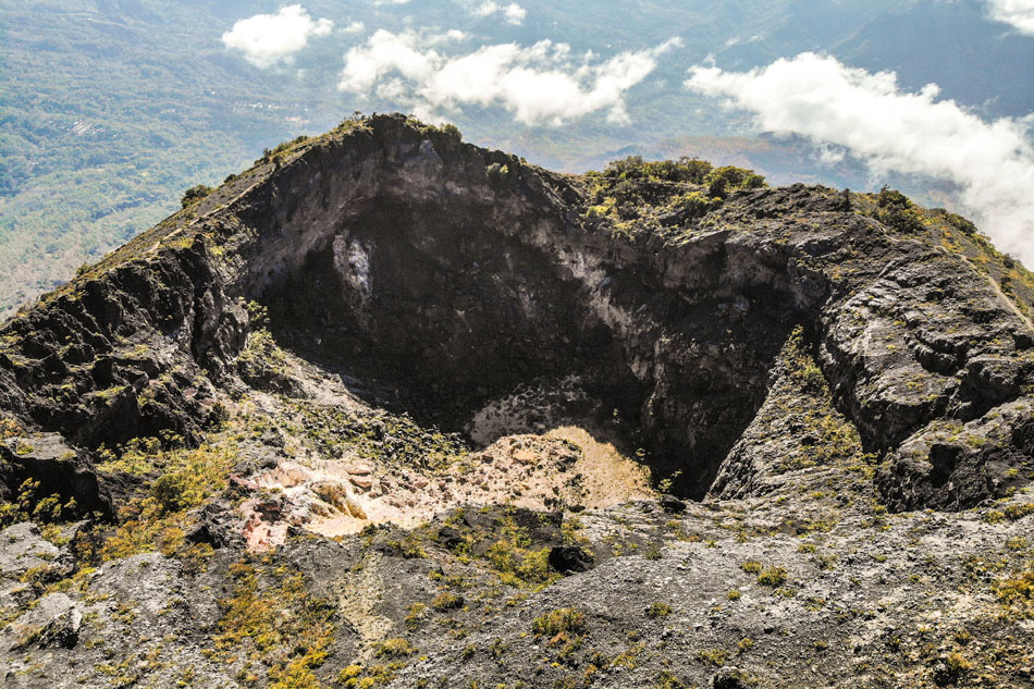 volcan inerie Flores Indonesie